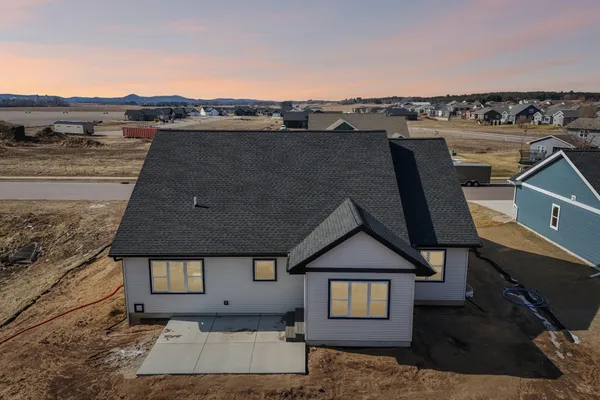 $599,900 | 228 Cardinal Lane, Sauk City, WI 53583