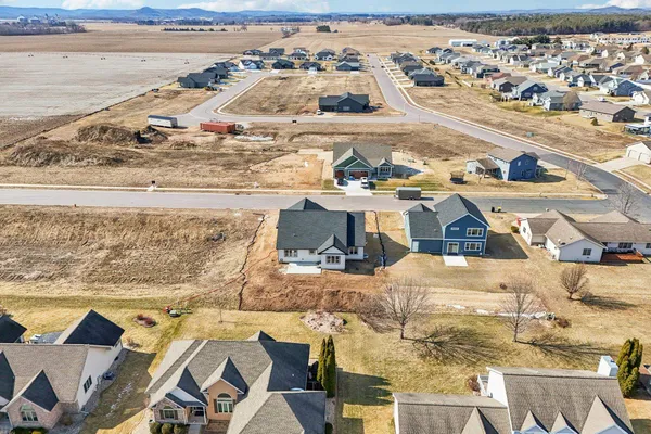 $599,900 | 228 Cardinal Lane, Sauk City, WI 53583