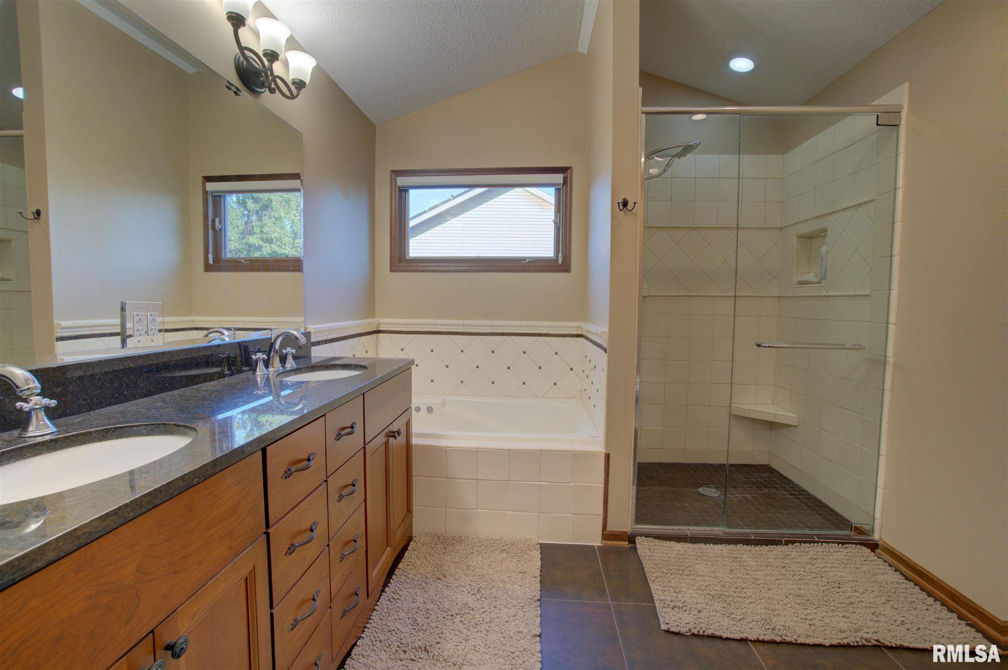 1830 Plum Tree Road Bettendorf, IA 52722 - Photo 26 of 47 Gallery Image 26