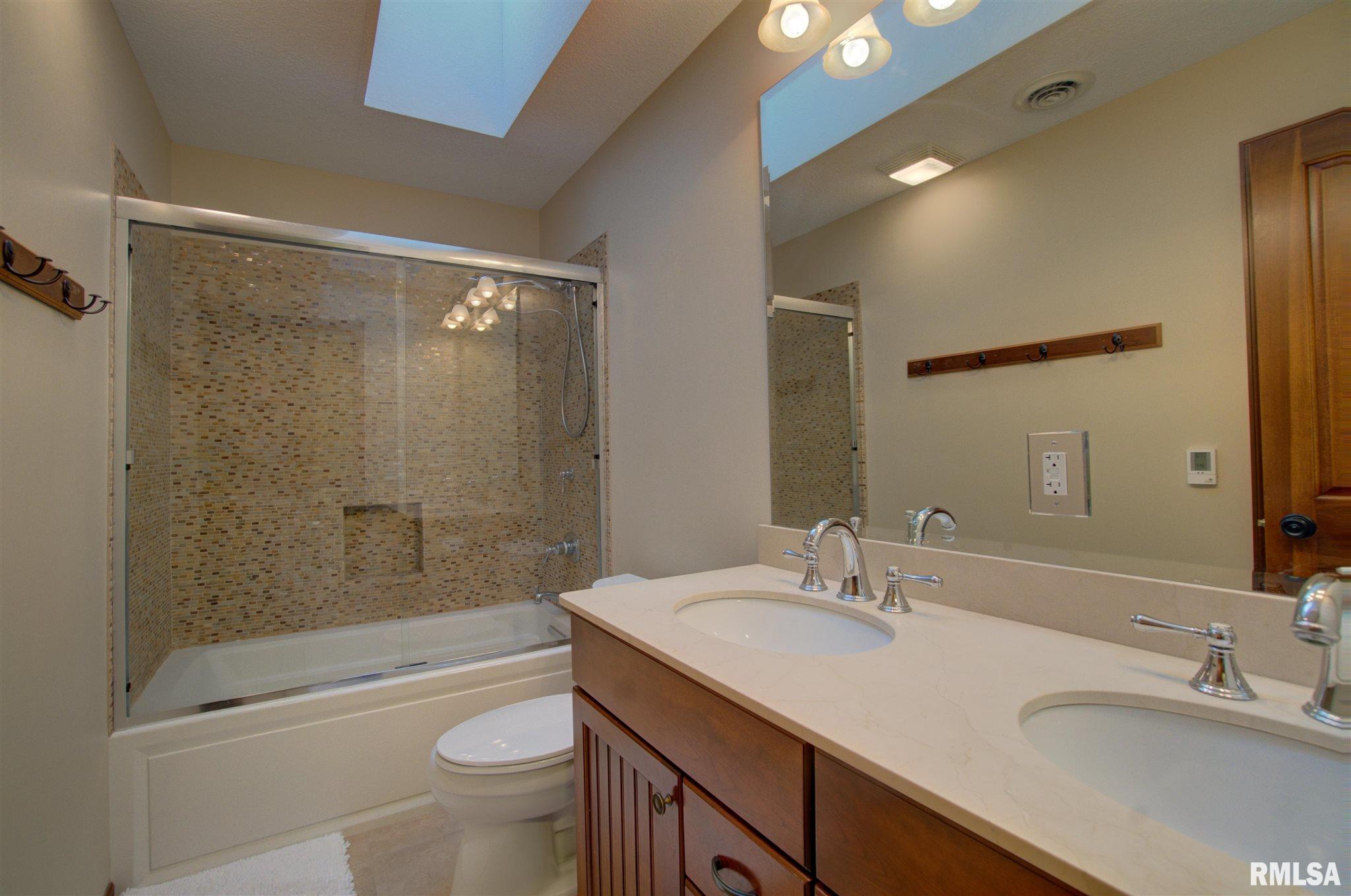 1830 Plum Tree Road Bettendorf, IA 52722 - Photo 34 of 47 Gallery Image 34