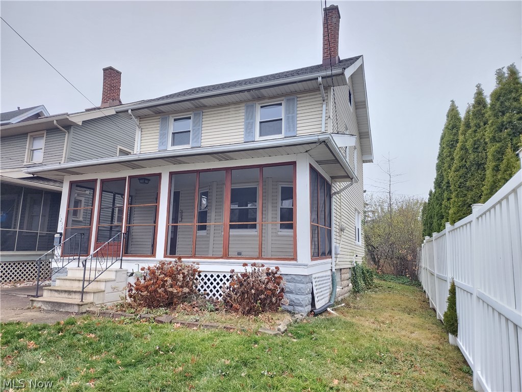 1238 Webb Road Lakewood, OH 44107 - Photo 2 of 33