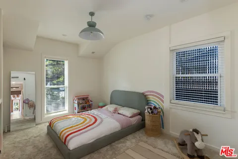 $1,348,000 | 5850 Vesper Avenue, Van Nuys, CA 91411