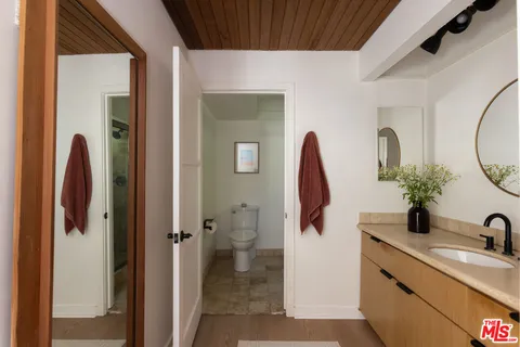 $1,348,000 | 5850 Vesper Avenue, Van Nuys, CA 91411
