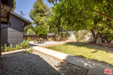 $1,348,000 | 5850 Vesper Avenue, Van Nuys, CA 91411