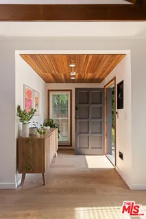 $1,348,000 | 5850 Vesper Avenue, Van Nuys, CA 91411