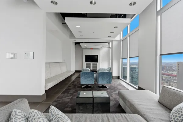 $1,850 | 415 Church Street, Unit 2409, Nashville, TN 37219