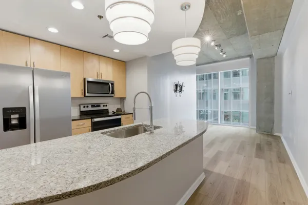$1,850 | 415 Church Street, Unit 2409, Nashville, TN 37219