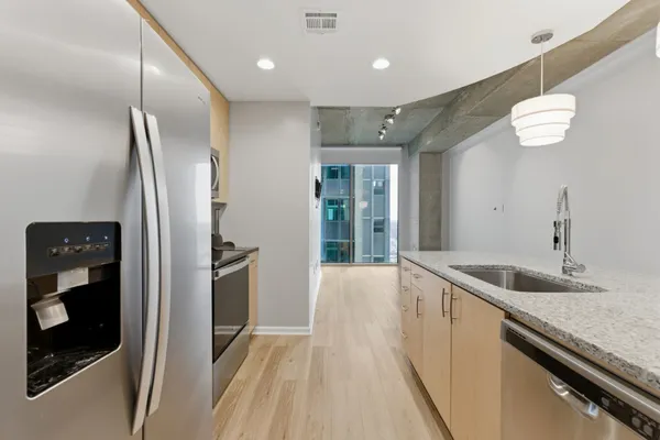 $1,850 | 415 Church Street, Unit 2409, Nashville, TN 37219
