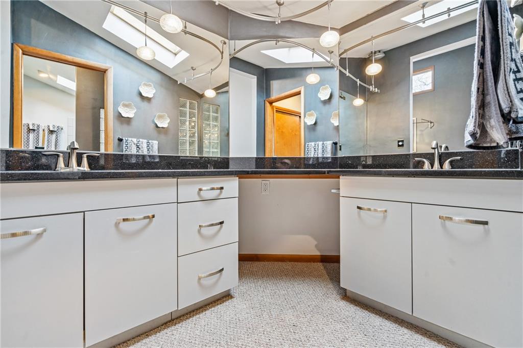220 Glasgow Road Pittsburgh, PA 15221 - Photo 18 of 25 Gallery Image 18