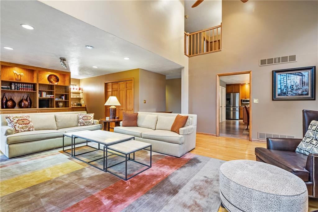 220 Glasgow Road Pittsburgh, PA 15221 - Photo 5 of 25 Gallery Image 5