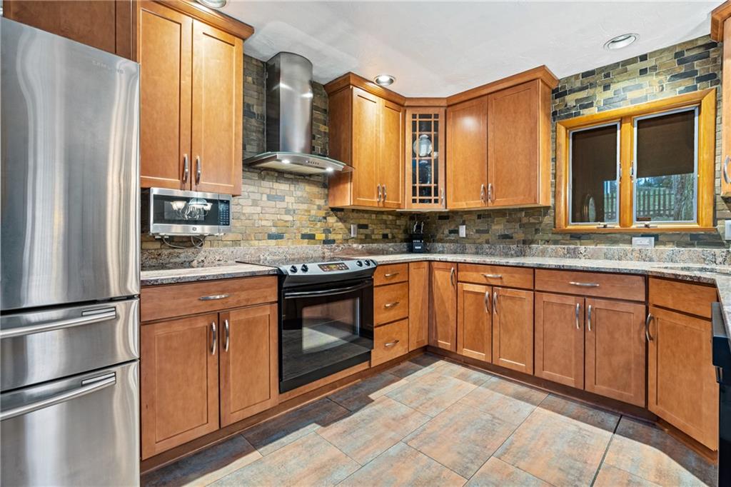 220 Glasgow Road Pittsburgh, PA 15221 - Photo 10 of 25 Gallery Image 10