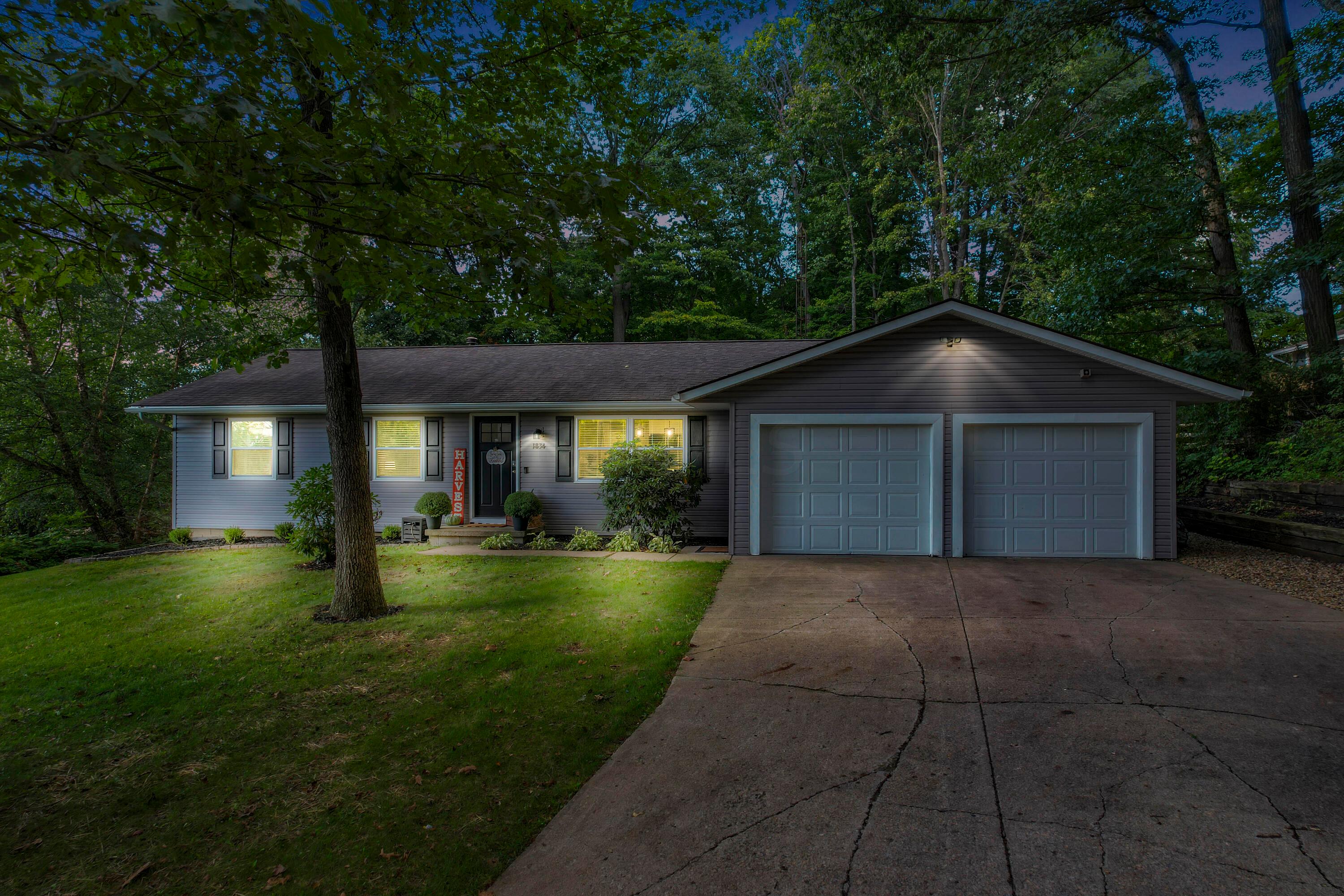1834 Walnut Road Heath, OH 43056 - Photo 55 of 55 Twilight