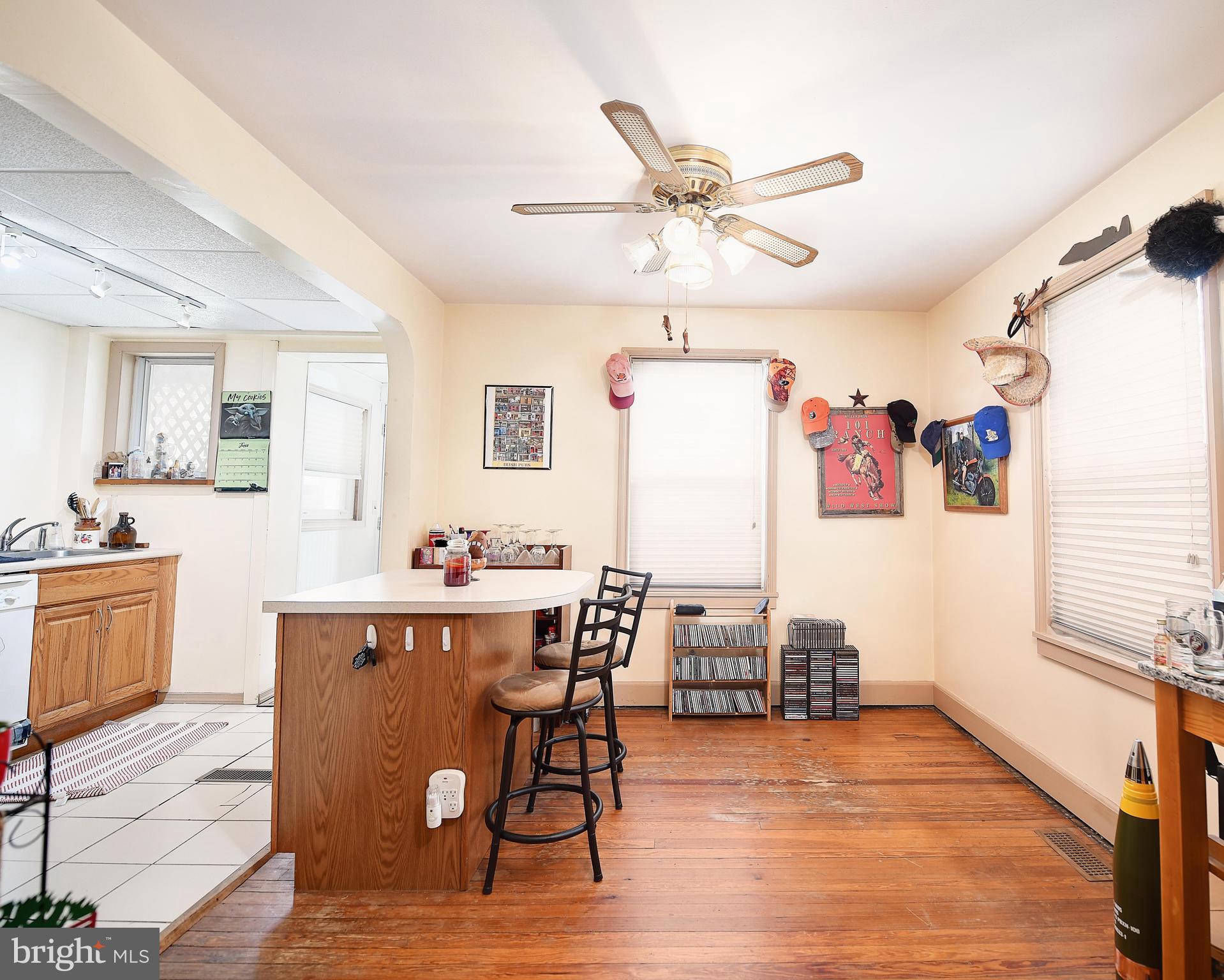 13 Broadship Road Dundalk, MD 21222 - Photo 8 of 28 Dinning Room