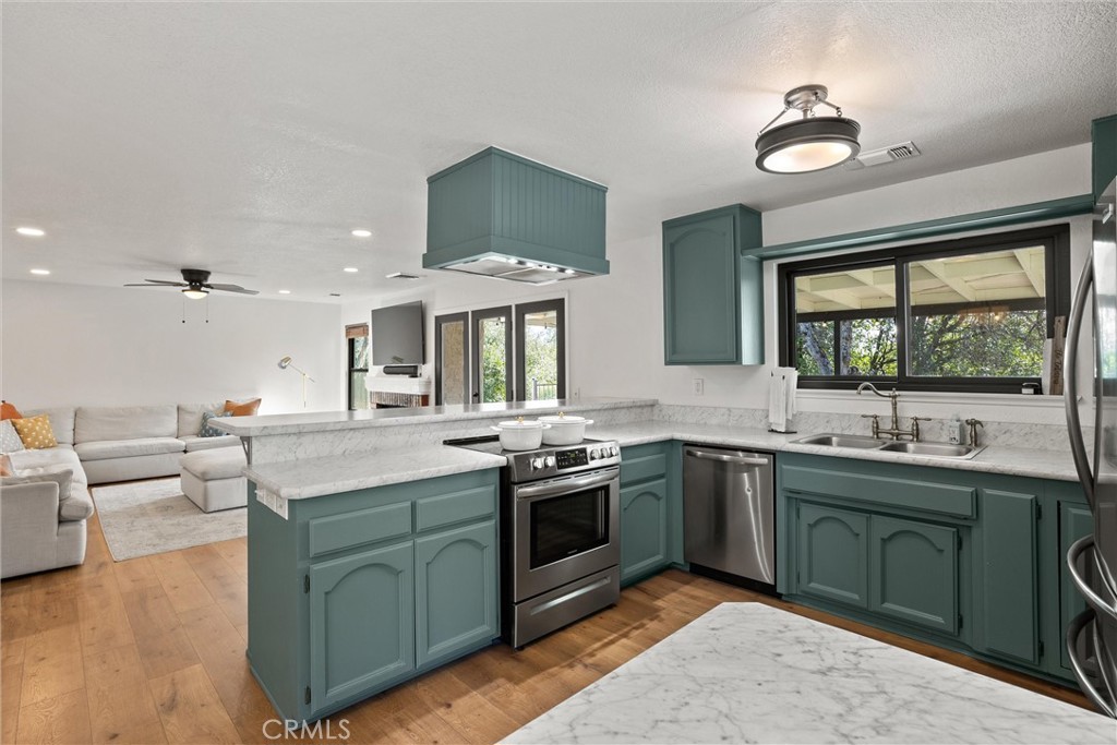 3729 Wasatch Drive Redding, CA 96001 - Photo 15 of 34