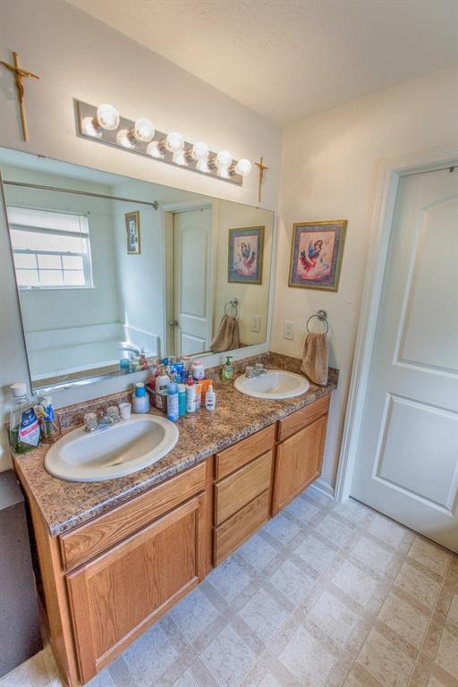 4510 Bow Ridge Lane Indianapolis, IN 46239 - Photo 12 of 24 Gallery Image 12