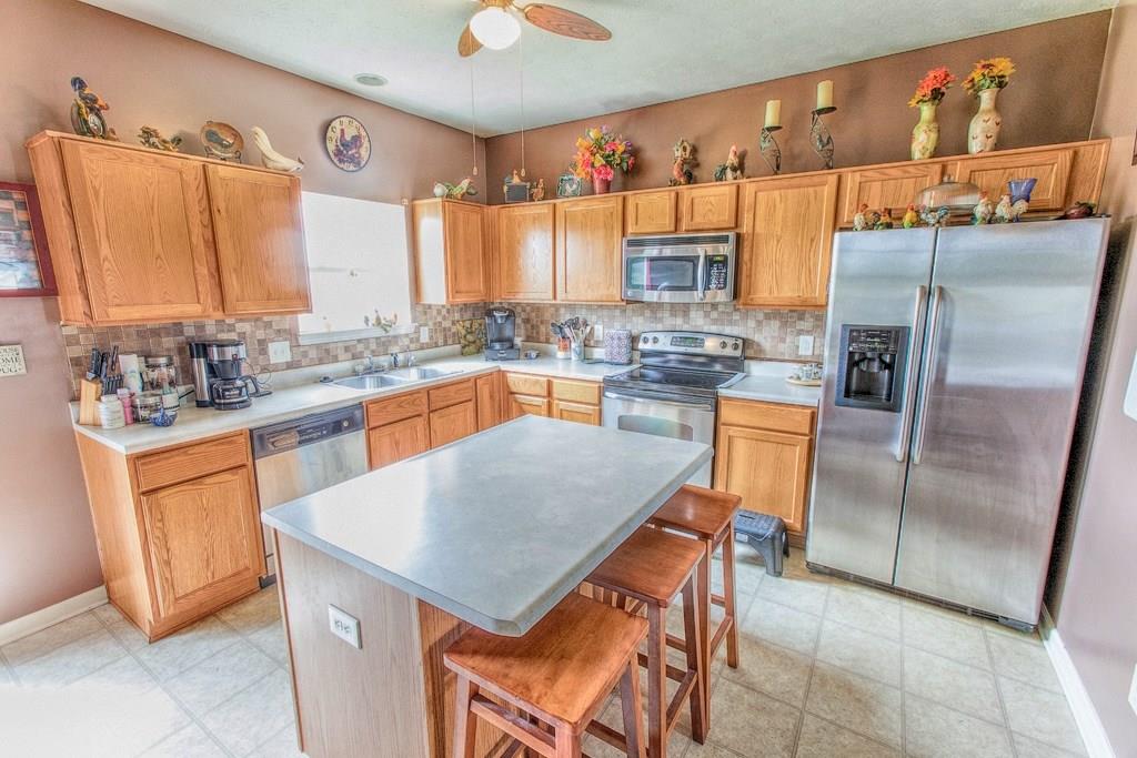 4510 Bow Ridge Lane Indianapolis, IN 46239 - Photo 10 of 24 Gallery Image 10