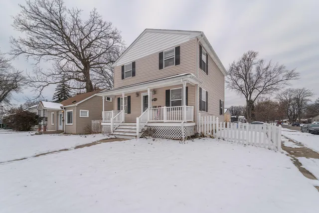 $275,000 | 21006 Annapolis Street, Dearborn Heights, MI 48125
