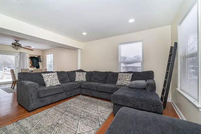 $275,000 | 21006 Annapolis Street, Dearborn Heights, MI 48125