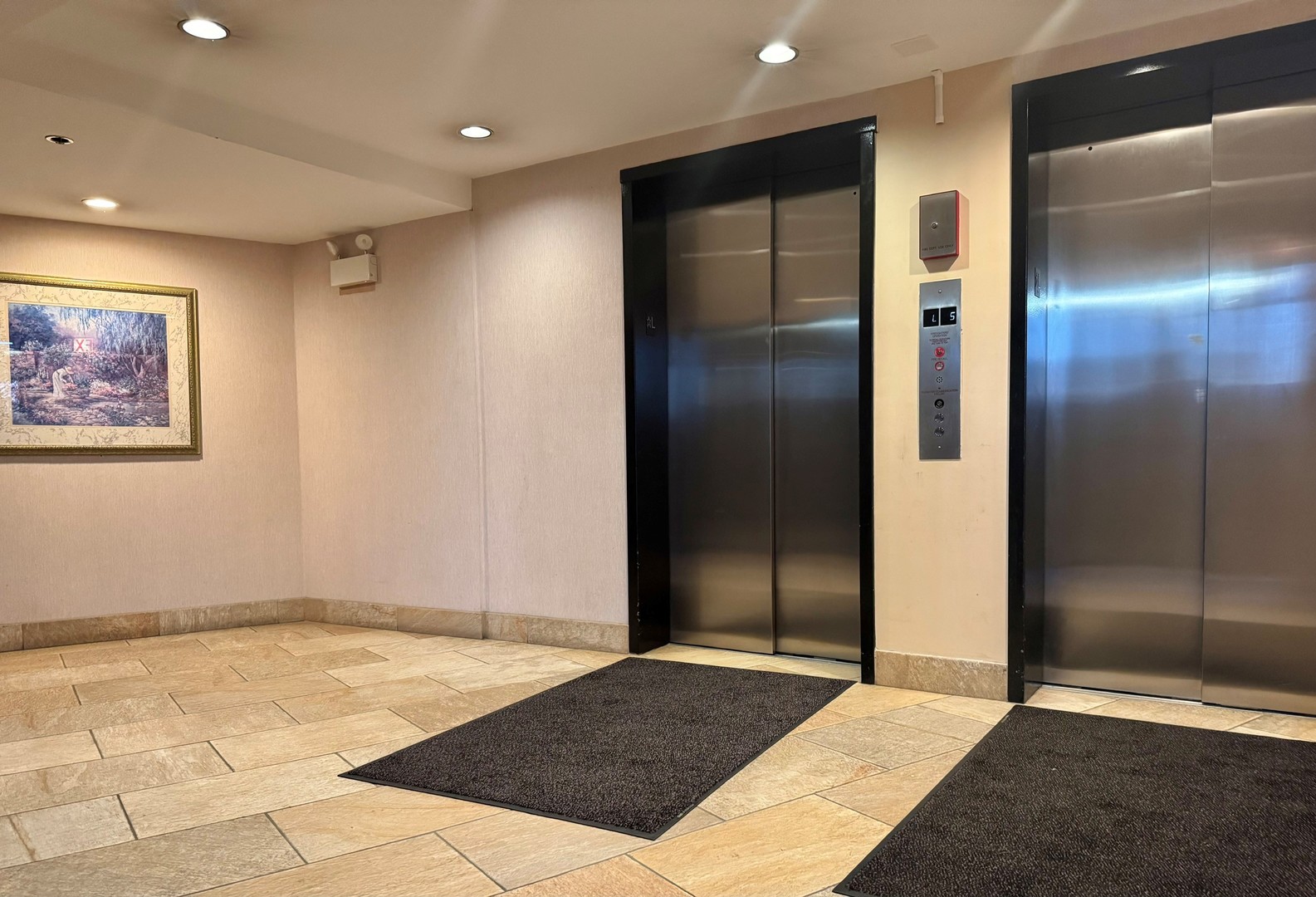 711 South River Road, Unit 314 Des Plaines, IL 60016 - Photo 12 of 56 Gallery Image 12