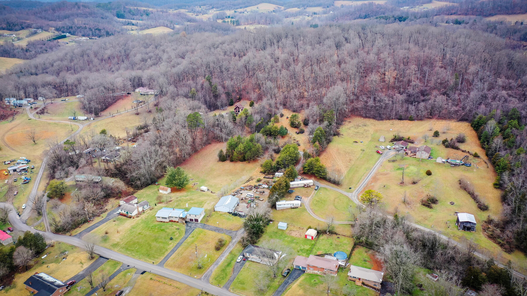 308 Ellis Road Blountville, TN 37617 - Photo 11 of 16 111