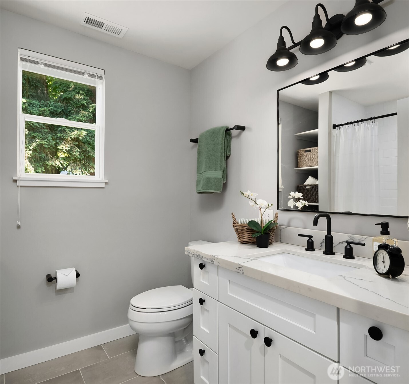 11323 East Riverside Drive Bothell, WA 98011 - Photo 21 of 40