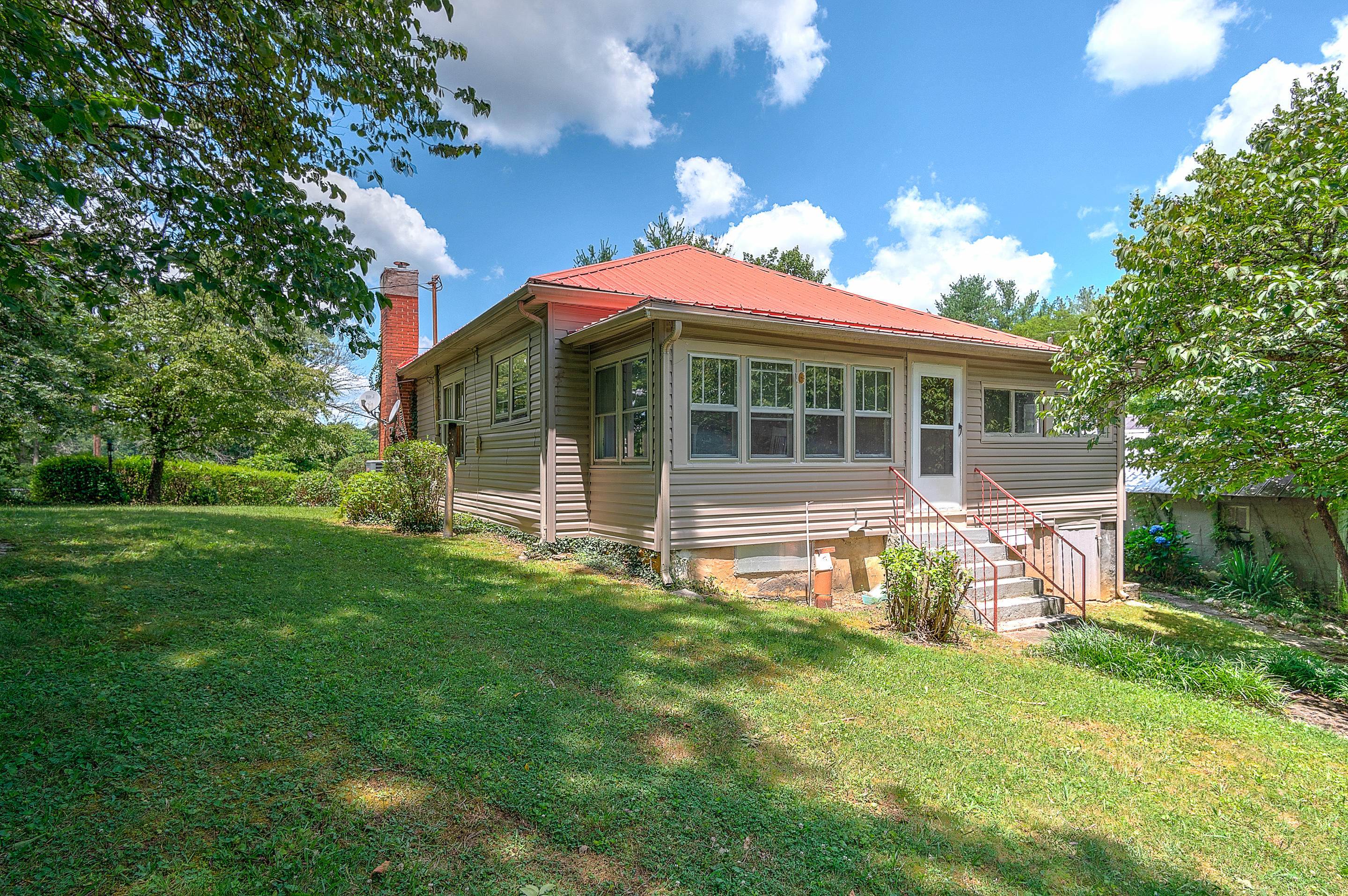 1809 Triangle Road Johnson City, TN 37604 - Photo 24 of 52 exterior-23