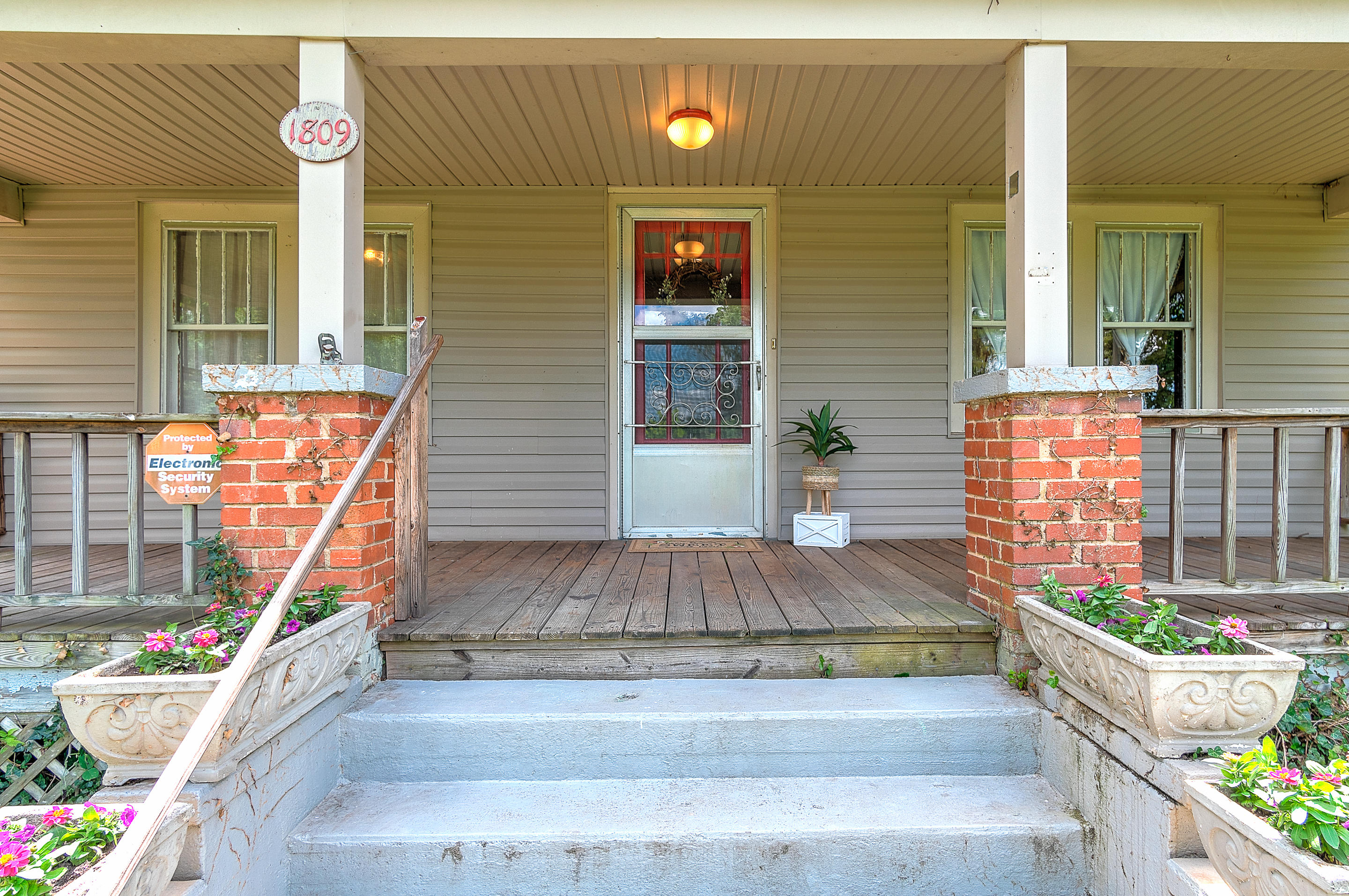 1809 Triangle Road Johnson City, TN 37604 - Photo 8 of 52 exterior-7