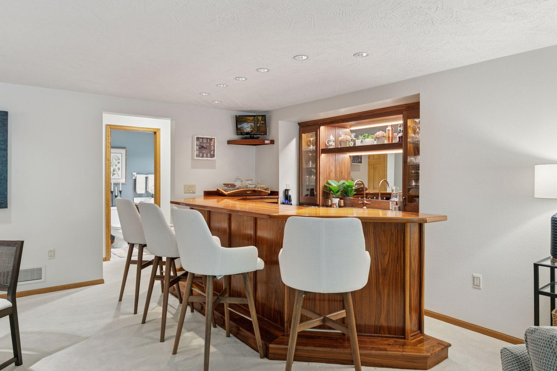 1405 West Farm Road Chanhassen, MN 55318 - Photo 49 of 71 Gallery Image 49