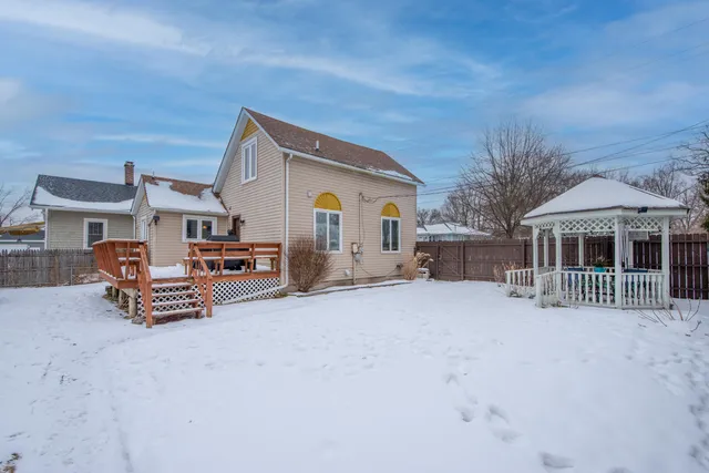 $277,000 | 516 East North Street, Crown Point, IN 46307