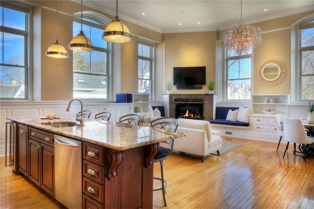 426 Spring Street, Unit 206 Newport, RI 02840 - Photo 13 of 36 Gallery Image 13
