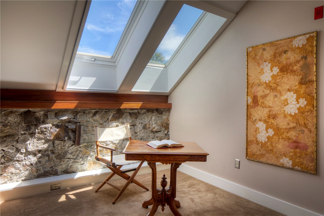 426 Spring Street, Unit 206 Newport, RI 02840 - Photo 29 of 36 Gallery Image 29