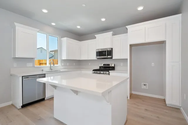 $664,990 | 2385 Longmire Loop, Roseville, CA 95747