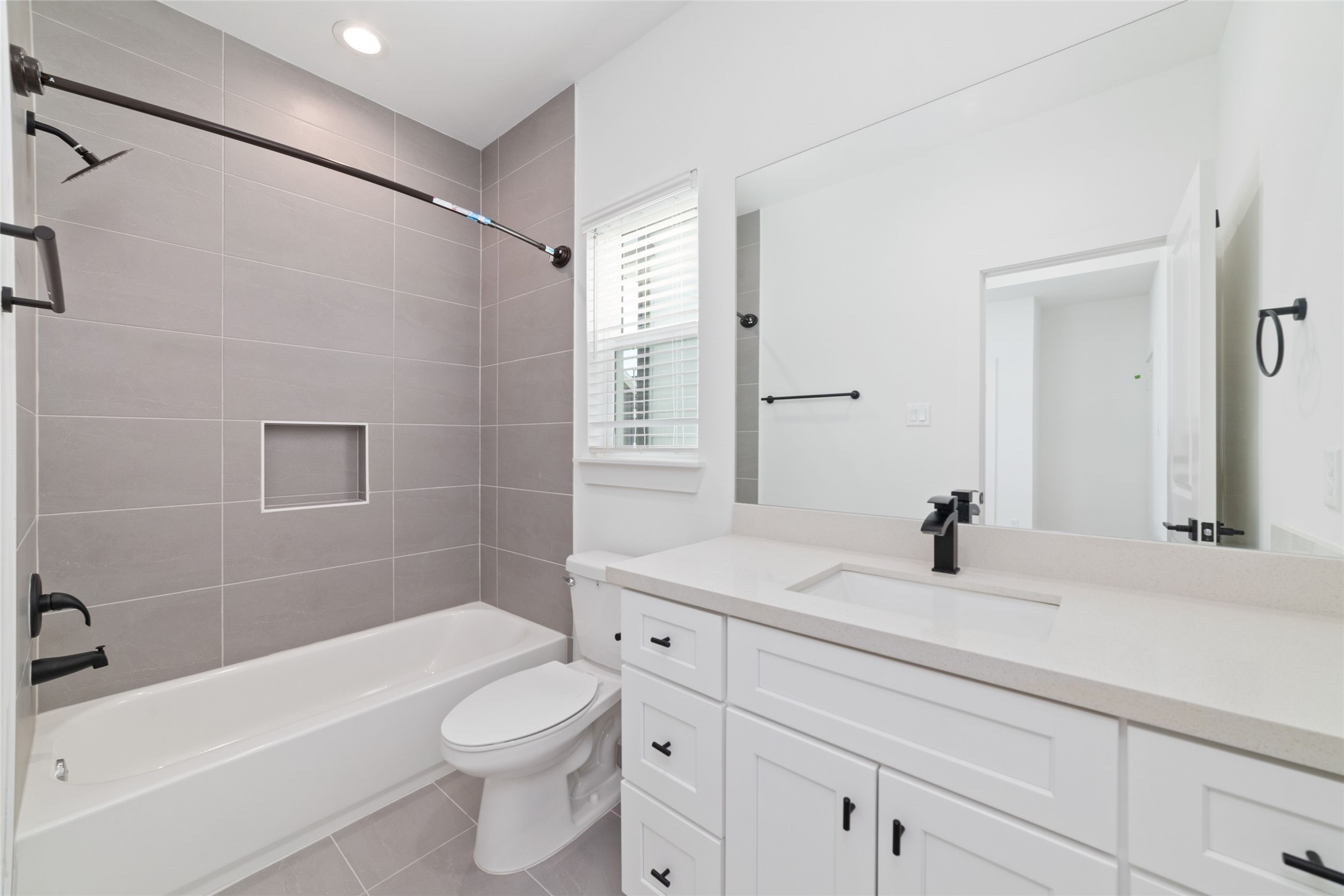 3444 Bolin Road Houston, TX 77092 - Photo 25 of 28