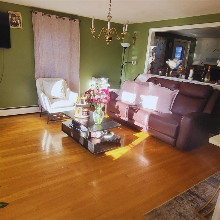 9 Summit Avenue Saugus, MA 01906 - Photo 4 of 10