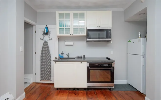 $2,125,000 | 69 Spring Street, Newport, RI 02840