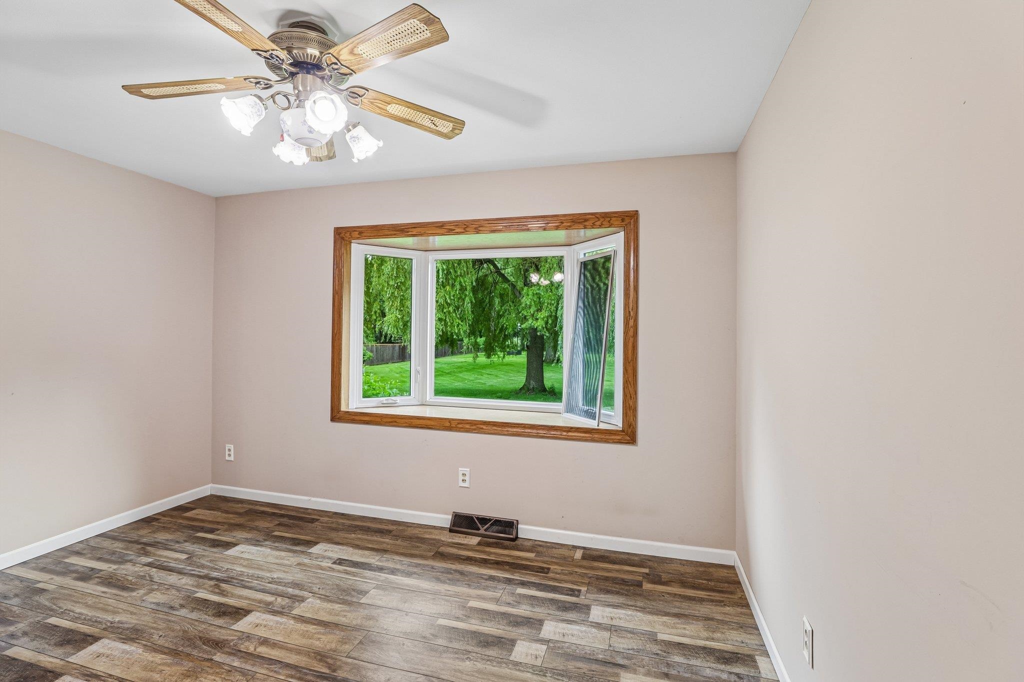 4833 Windsor Prairie Road DeForest, WI 53532 - Photo 17 of 53