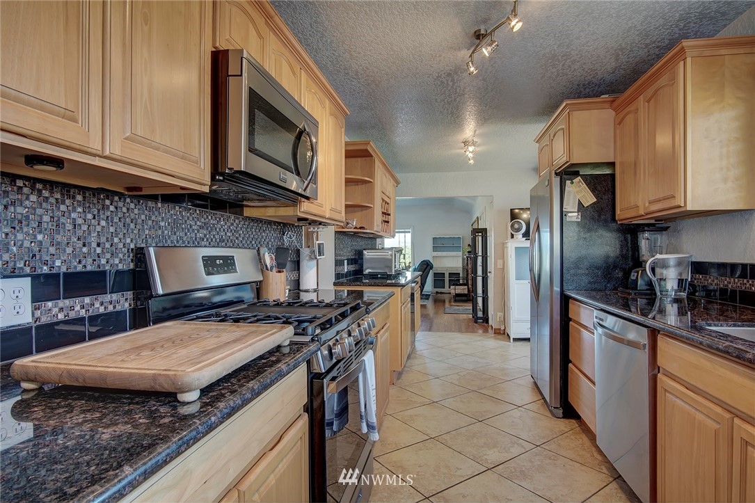 2305 Terrace Street Bremerton, WA 98310 - Photo 14 of 39 Gallery Image 14