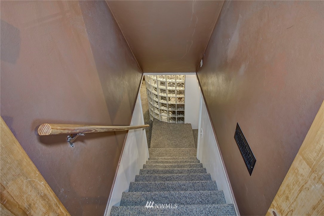 2305 Terrace Street Bremerton, WA 98310 - Photo 23 of 39 Gallery Image 23