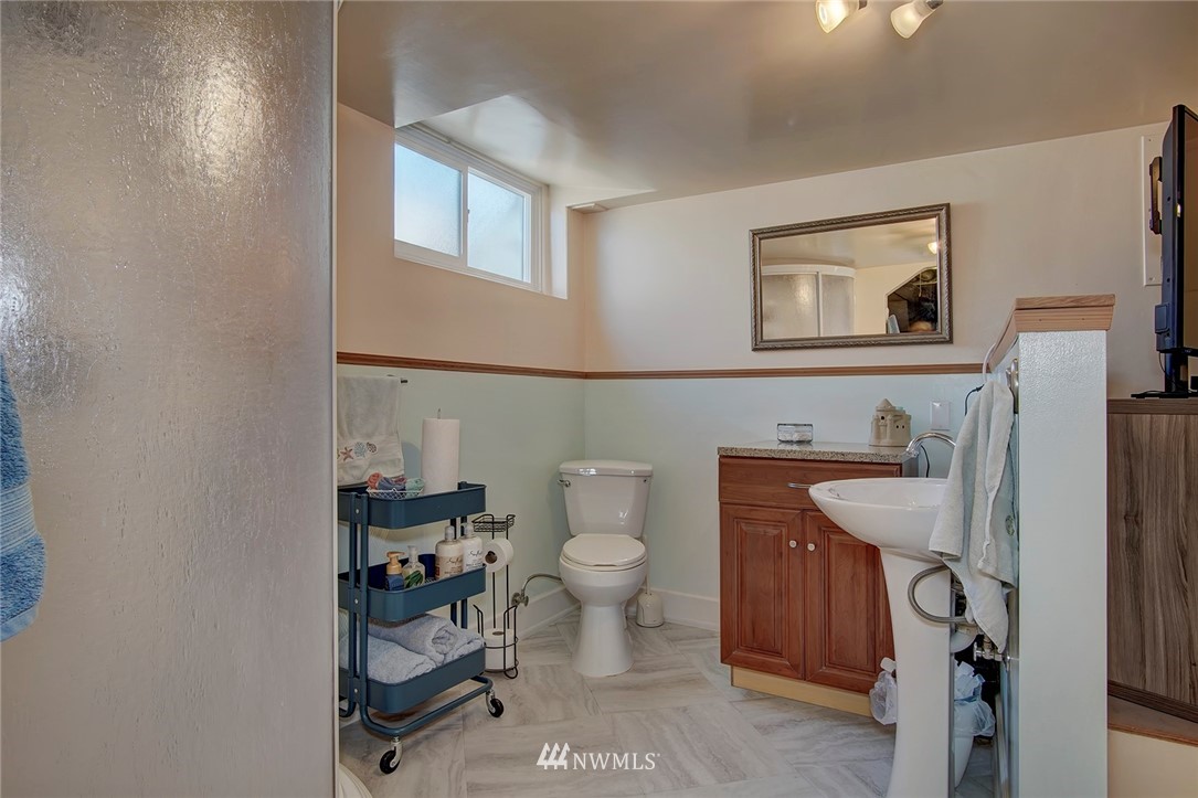 2305 Terrace Street Bremerton, WA 98310 - Photo 29 of 39 Gallery Image 29
