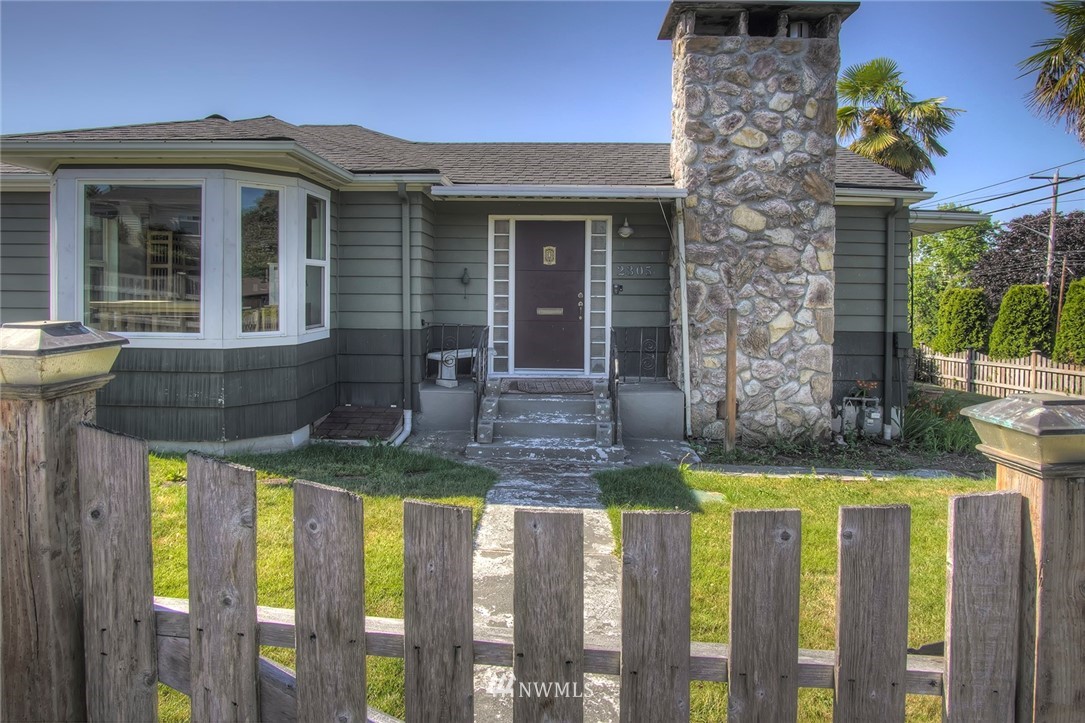 2305 Terrace Street Bremerton, WA 98310 - Photo 5 of 39 Gallery Image 5