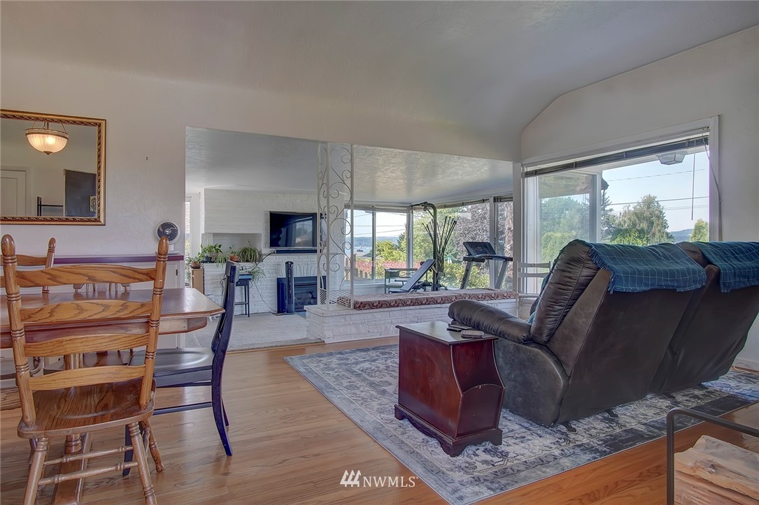 2305 Terrace Street Bremerton, WA 98310 - Photo 7 of 39 Gallery Image 7