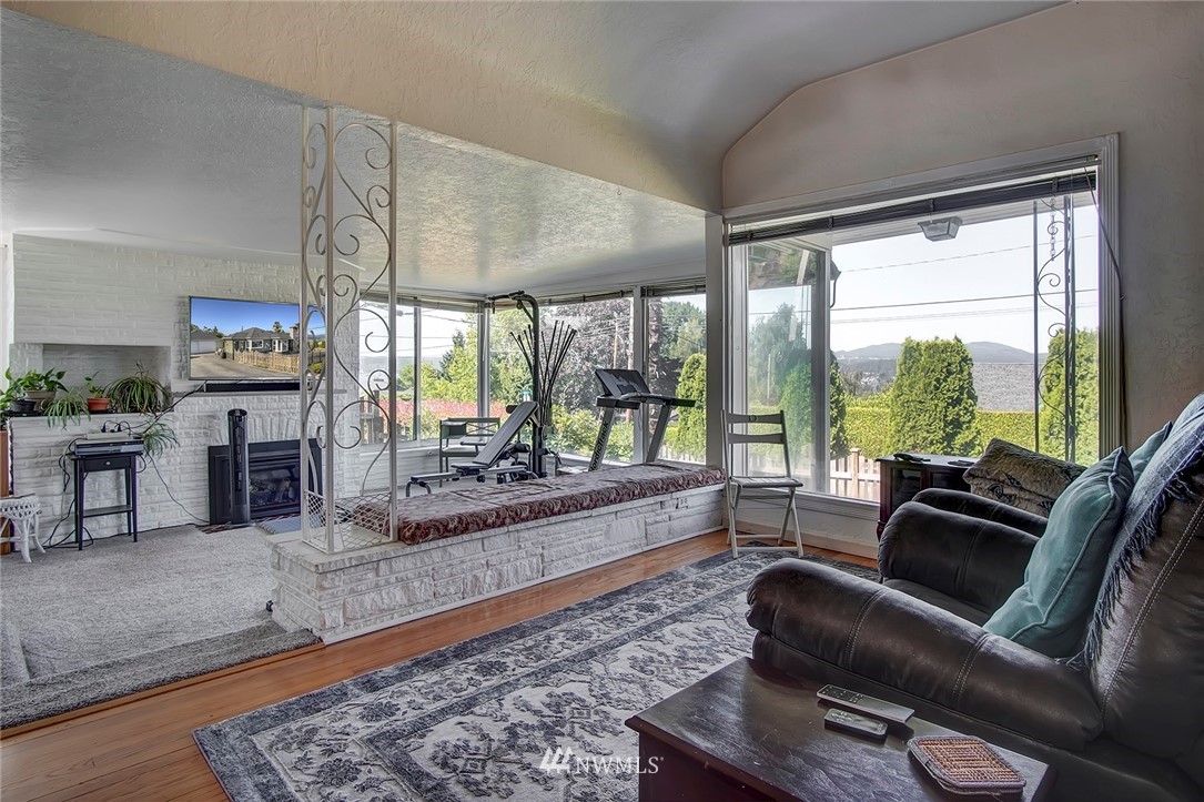 2305 Terrace Street Bremerton, WA 98310 - Photo 9 of 39 Gallery Image 9