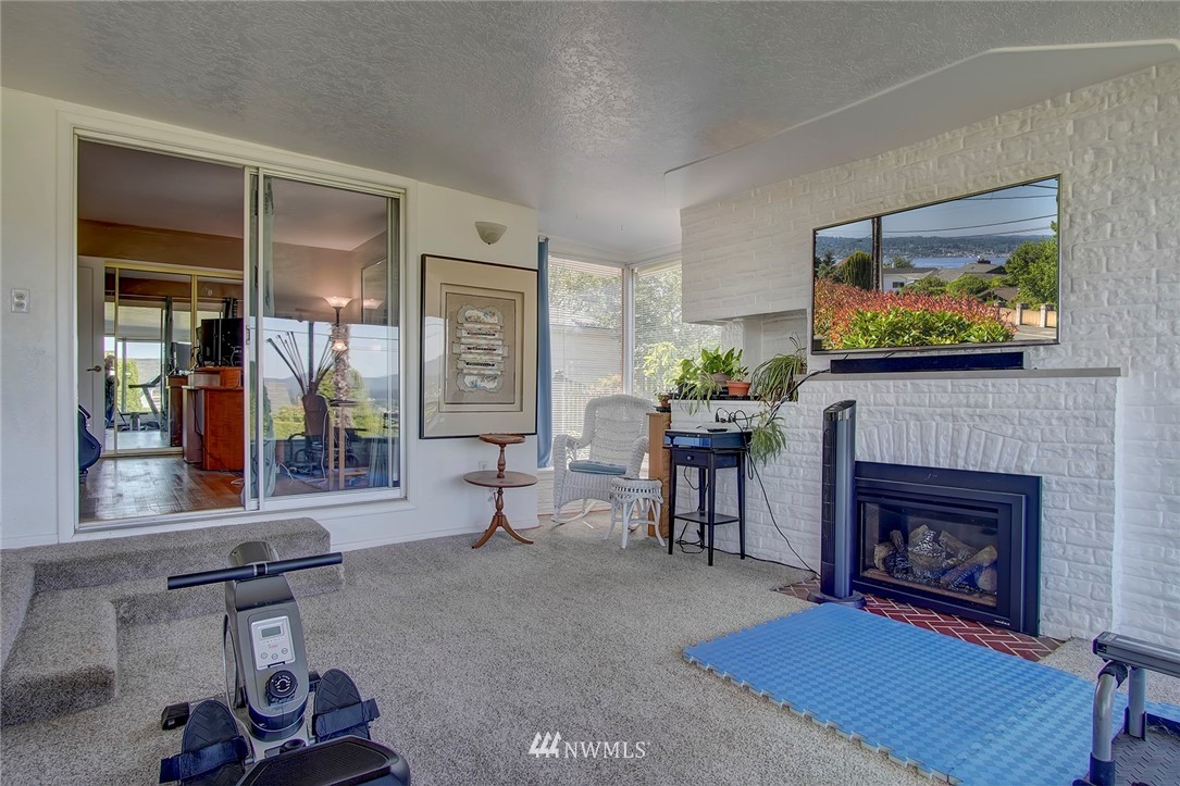 2305 Terrace Street Bremerton, WA 98310 - Photo 10 of 39 Gallery Image 10