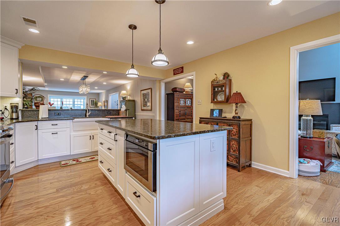 2894 Sheffield Drive Emmaus, PA 18049 - Photo 21 of 78