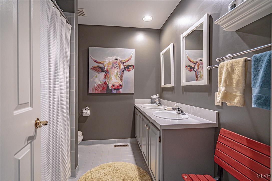 2894 Sheffield Drive Emmaus, PA 18049 - Photo 62 of 78