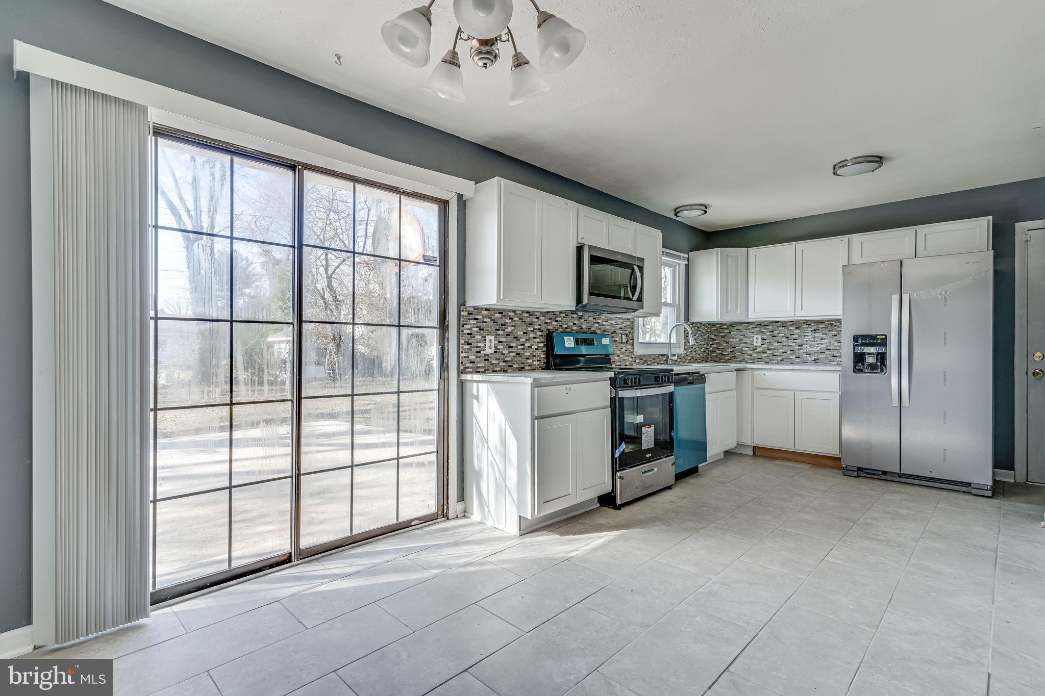 225 Compton Road Waldorf, MD 20602 - Photo 4 of 25 Gallery Image 4