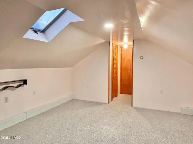 $2,400 | 23 Lakeview Avenue, East Greenbush, NY 12144