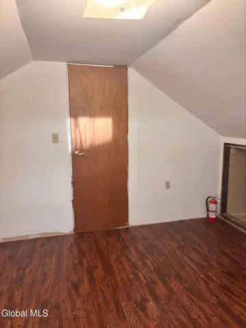 $2,400 | 23 Lakeview Avenue, East Greenbush, NY 12144