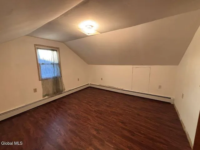 $2,400 | 23 Lakeview Avenue, East Greenbush, NY 12144