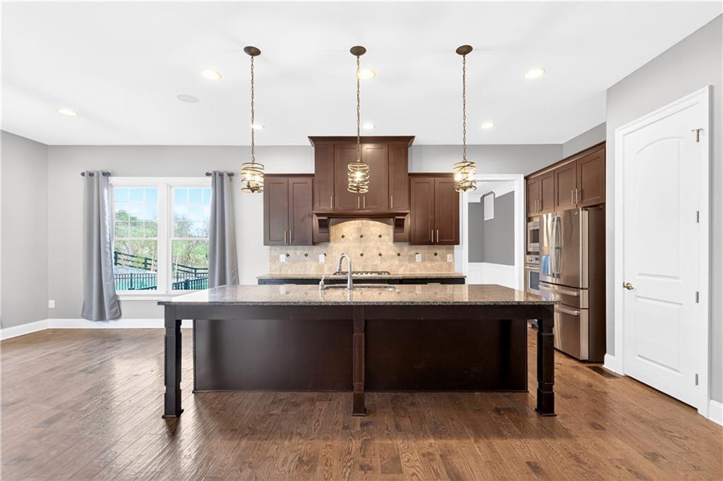 222 Evandale Road Canonsburg, PA 15317 - Photo 8 of 50 Huge island with seating...